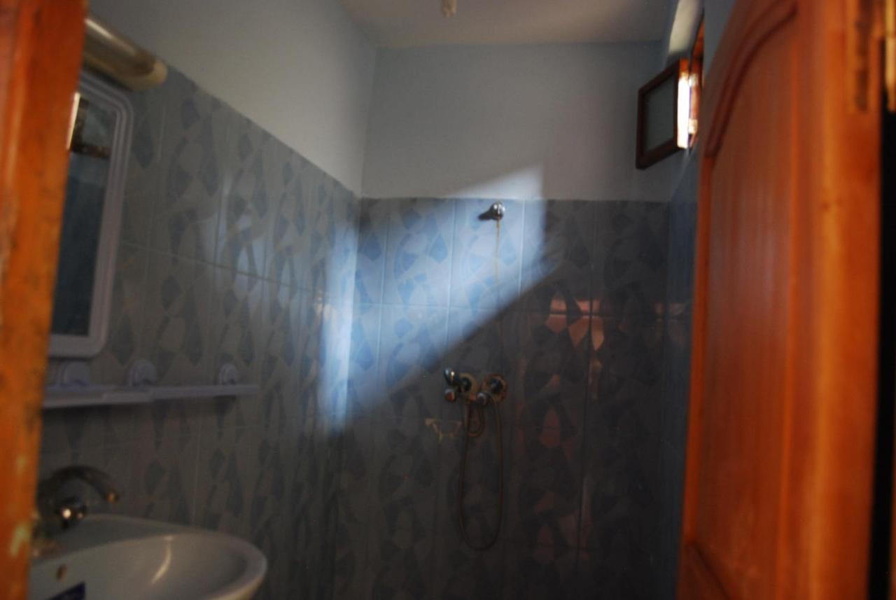 Auberge Tafilalt Bouzmou Bouzmou Imilchil Esterno foto
